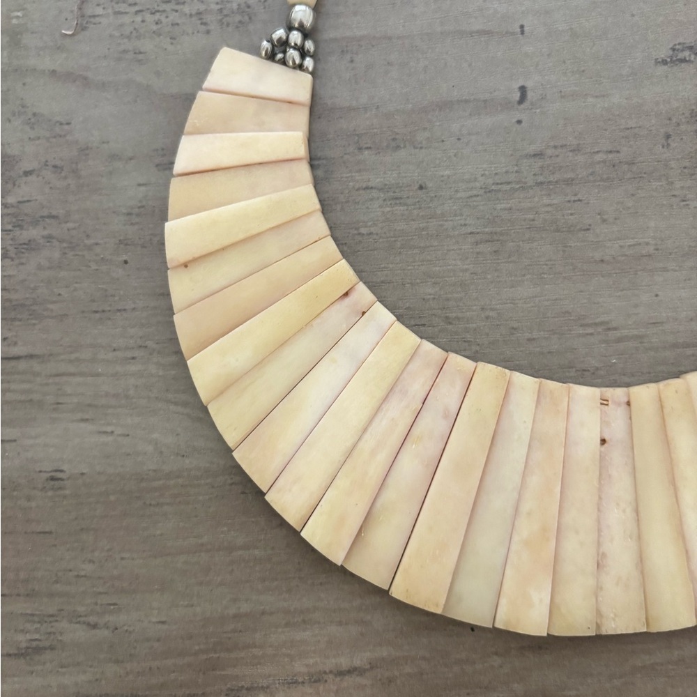 Vintage Pink Carved Statement Choker Necklace - Picture 8 of 9